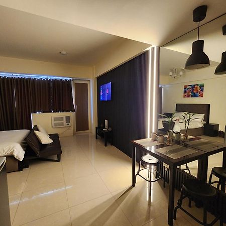 Palm Tree Villas Pasay Buitenkant foto