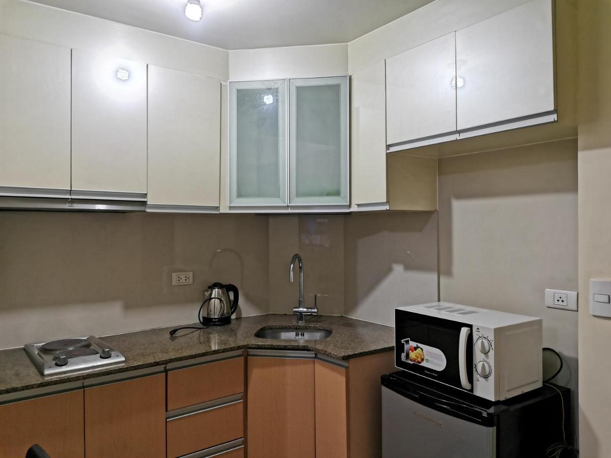 Palm Tree Villas Pasay Buitenkant foto