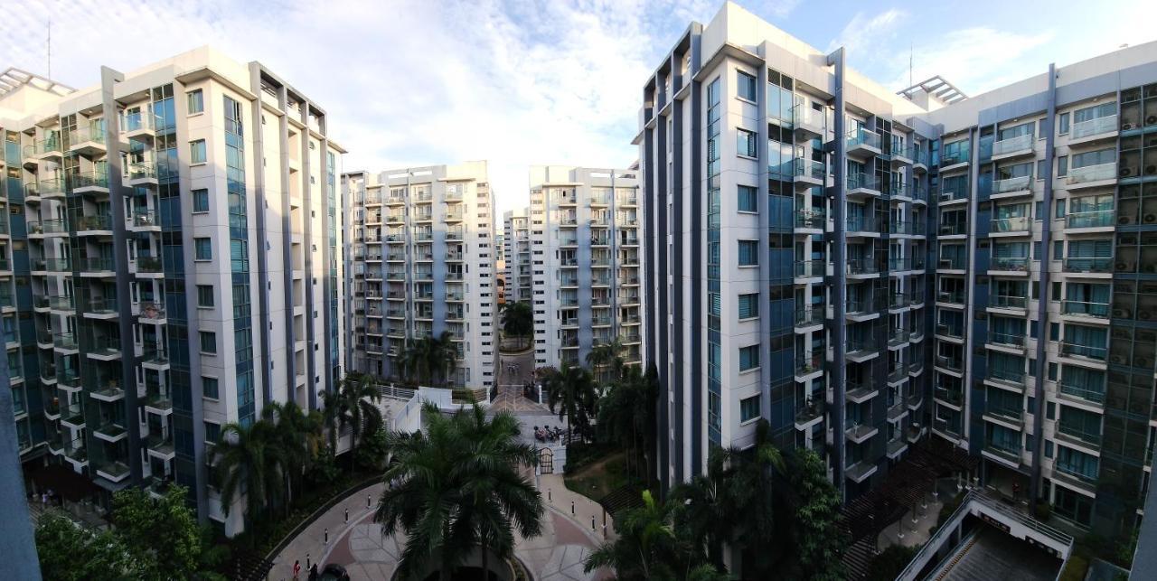 Palm Tree Villas Pasay Buitenkant foto